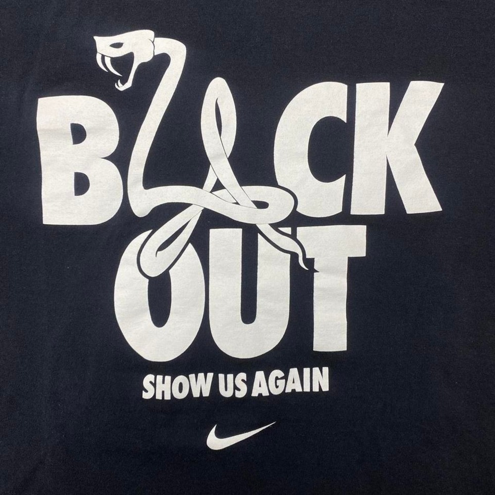 Kobe Bryant LA Lakers Black Mamba‎ Black Out Snake Nike black shirt
